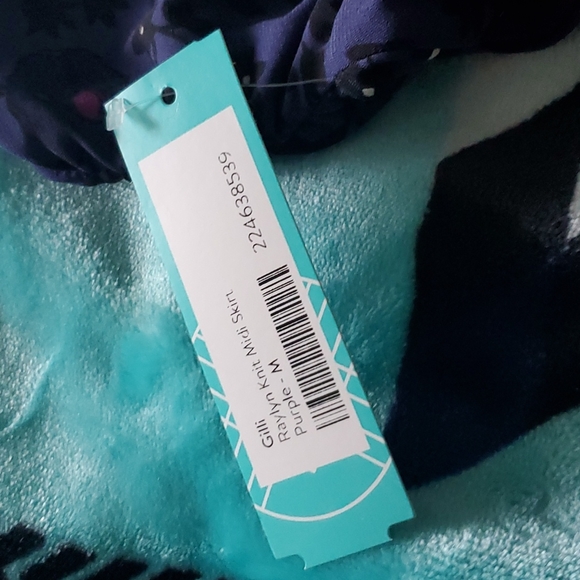 Skirt - Picture 4 of 4